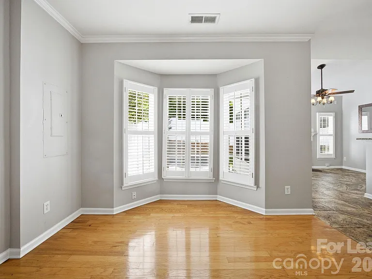 1804 Robinwood Village Dr — Photo 8