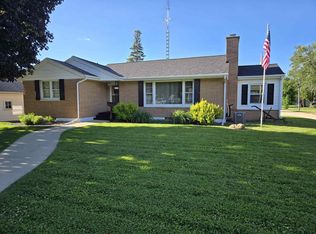 214 7th Ave E, Cresco, IA 52136