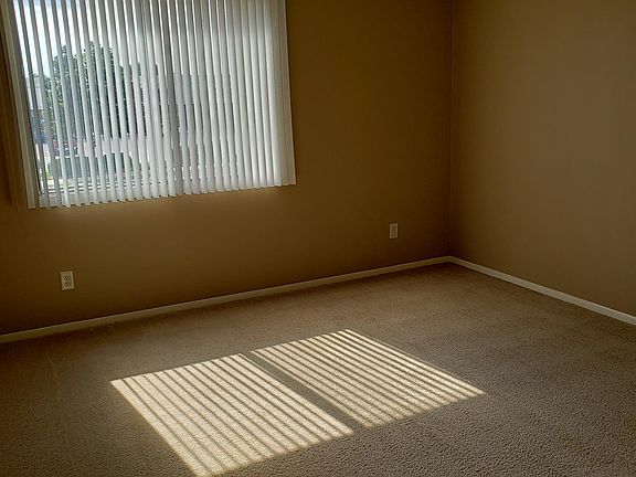 3rd image of 2600 S 70th St