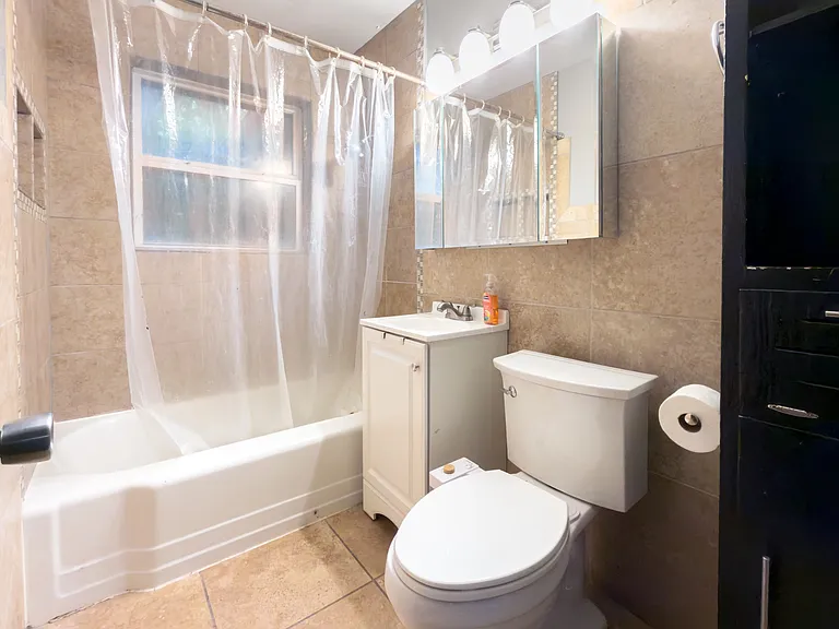 1343 Dearing Rd — Photo 12