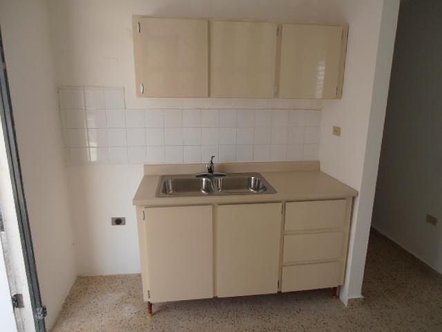 2nd image of P30 Calle San Martin