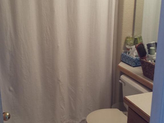 5th image of 605 Ridge View Dr
