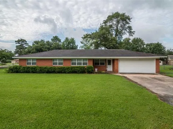 401 Bradford St, Bridge City, TX 77611