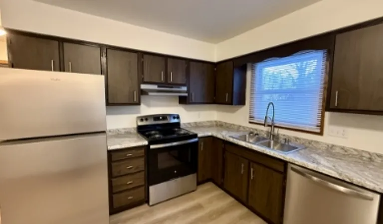 2015-2017 Parkside Dr — Photo 3