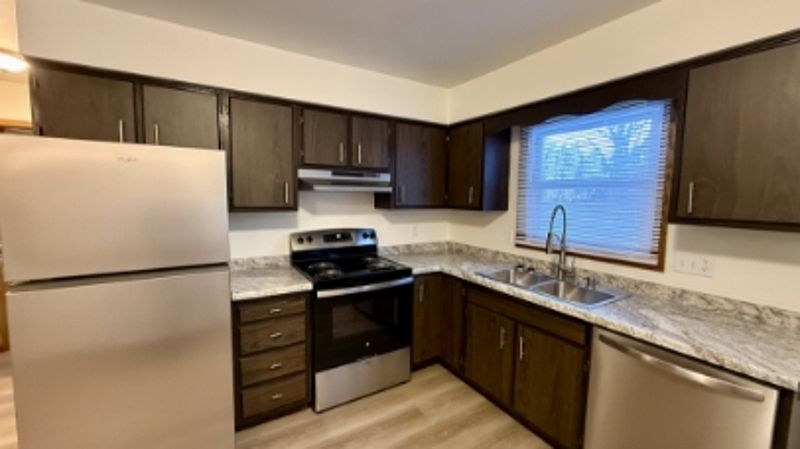1st image of 2010-2012 Parkside Dr #2010