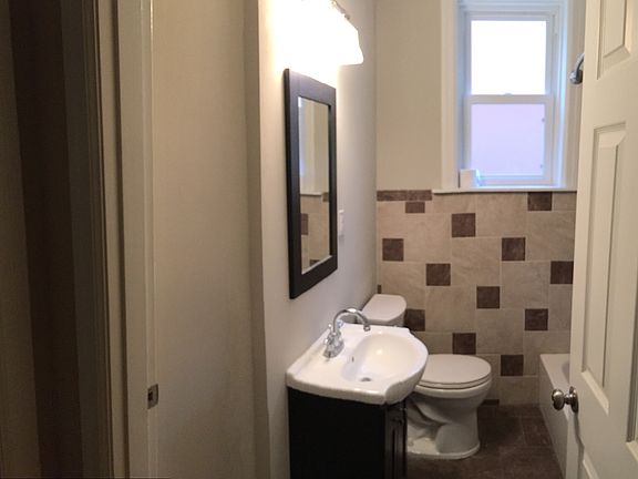 5th image of 7324 Amherst Ave