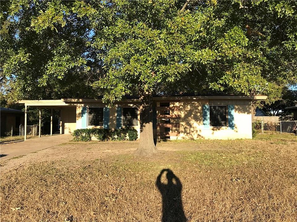 1st image of 1817 Bowie Dr