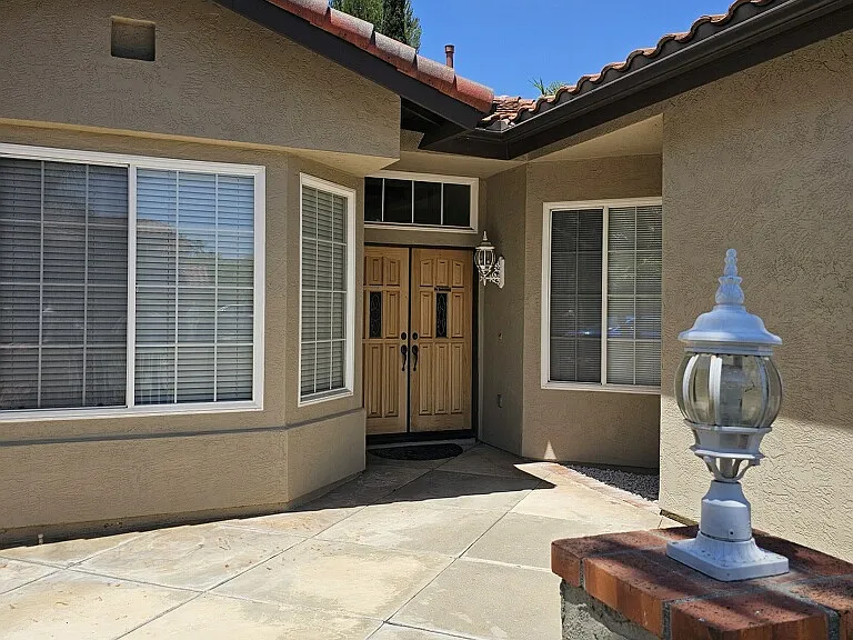 45665 Calle Ayora — Photo 4