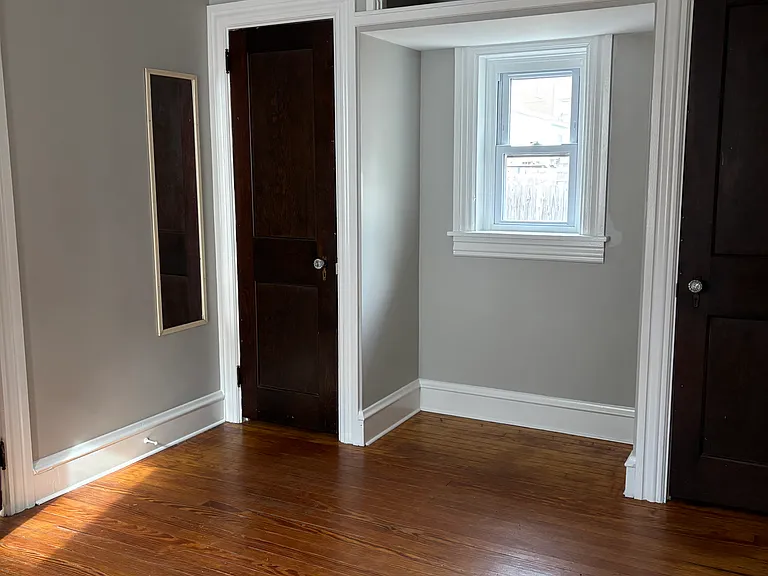 529 Spruce St — Photo 5