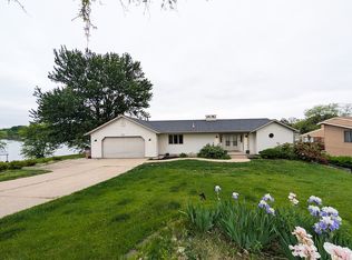 233 Cedar Ln, Sherrard, IL 61281