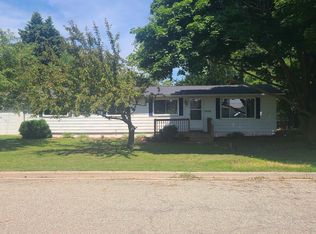 2547 E Maple St, Deckerville, MI 48427