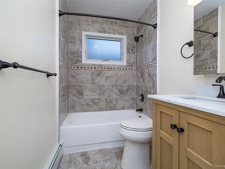 542 E Pine St #UPPER — Photo 12