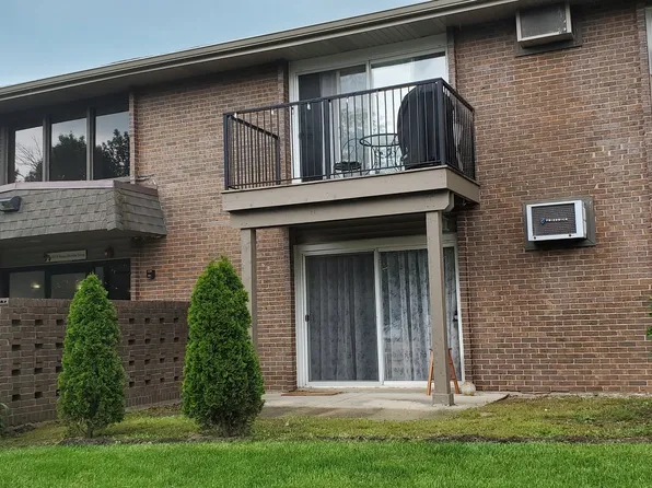 4518 Beau Monde Dr APT 104, Lisle, IL 60532