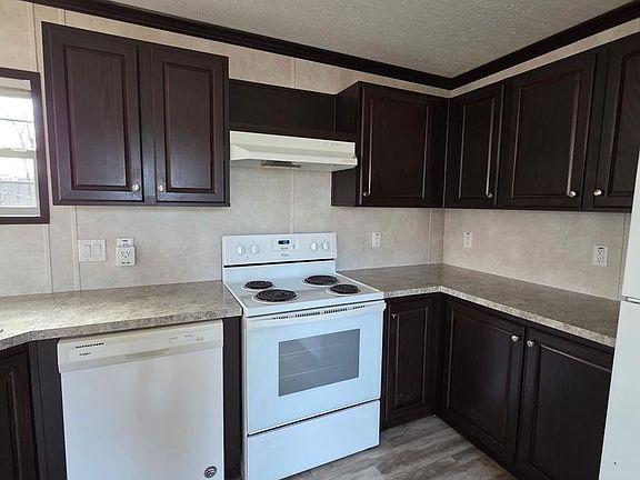 5th image of 20 S Kenny Dr