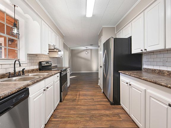 5th image of 106 Whispering Pines Ln