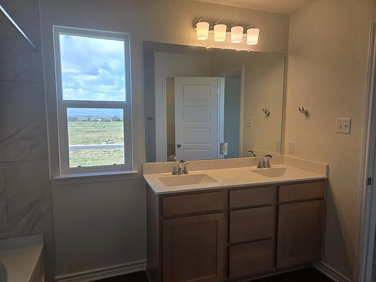 9556 Griffith Run — Photo 21