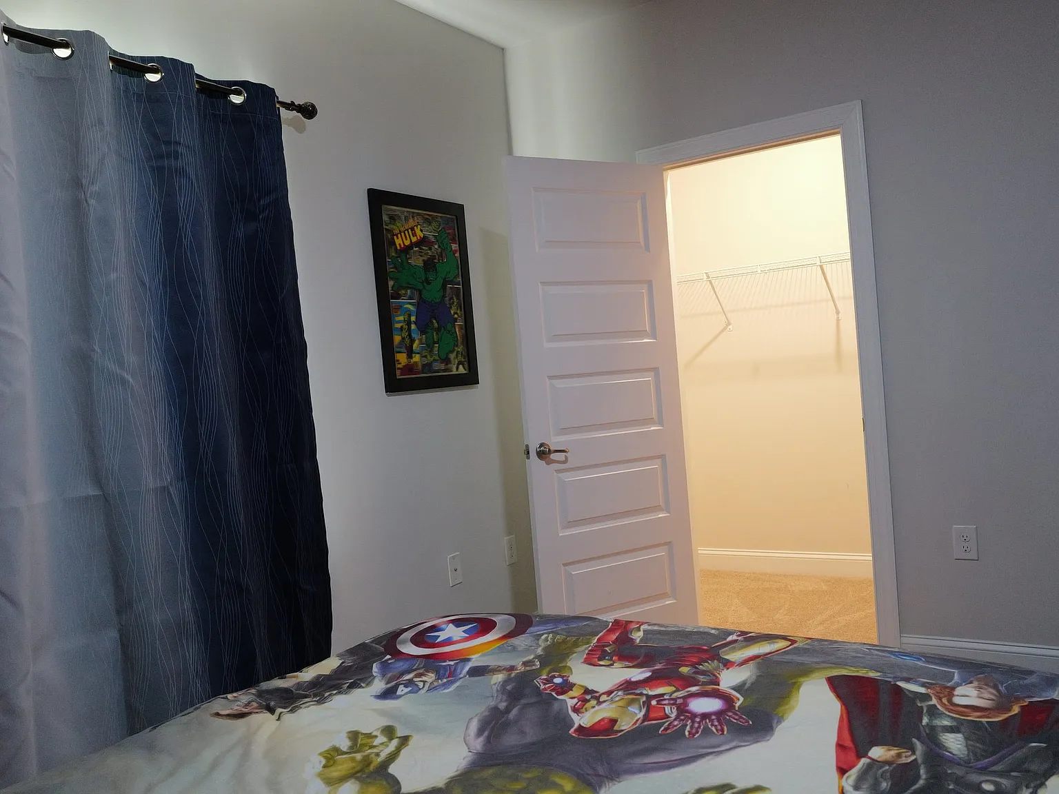 4 bed, 2.5 bath, 2254 sqft, $3,995 — Photo 3