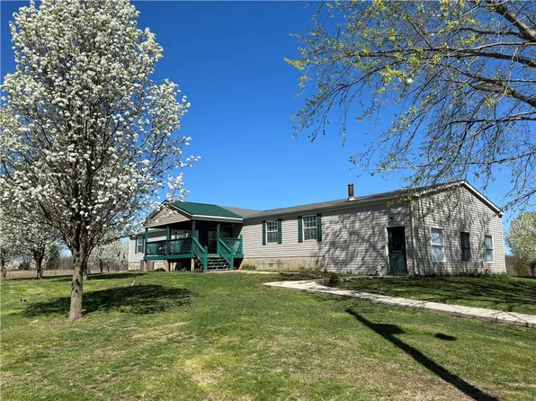 17360 W 222nd St, Martinsville, MO 64467