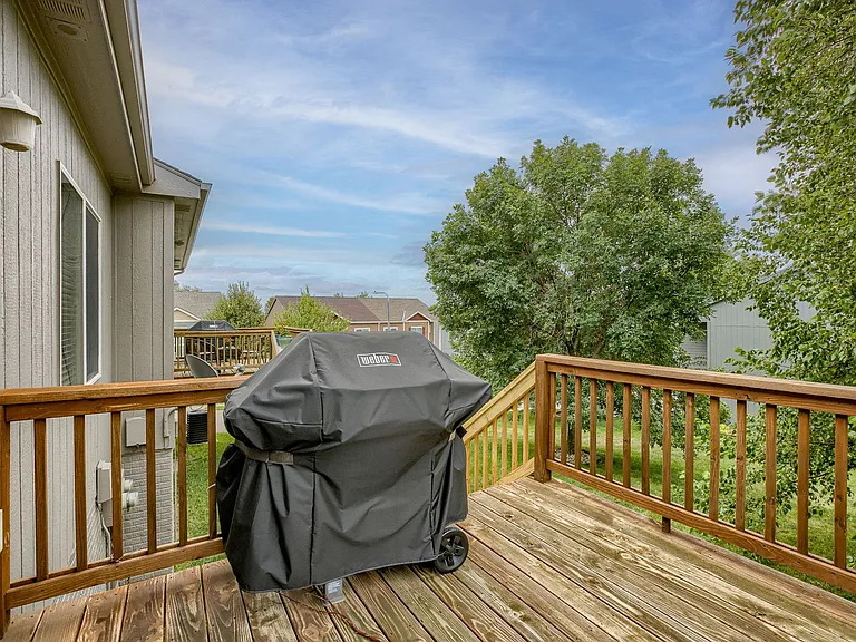 19155 Drexel Cir — Photo 24