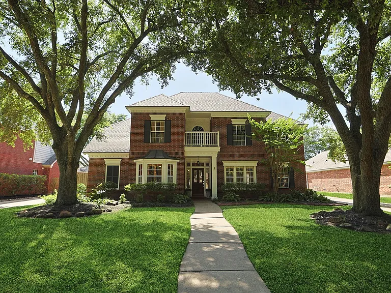7435 River Garden Dr — Photo 2