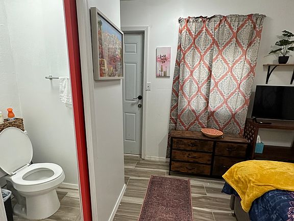 5th image of 409 E California Ave #2
