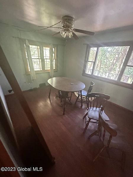 4th image of 108 Lovers Leap Road