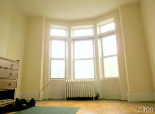 784 Manhattan Ave APT 3R, Brooklyn, NY 11222