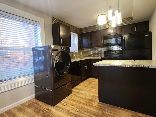 Anic Crossings, 405 S Geyer Rd #3e31c6749, Saint Louis, MO 63122
