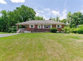 3627 Crestview Dr, Gibsonia, PA 15044