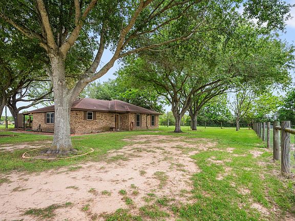 2nd image of 29530 Stockdick Rd