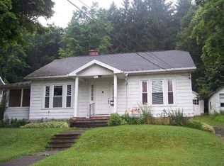 47 Wyoming St, Warsaw, NY 14569