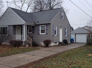 2415 Winfield Ave SW, Wyoming, MI 49519