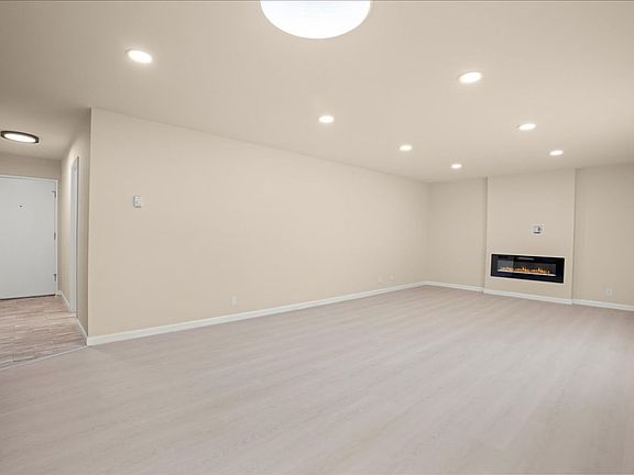 3rd image of 10315 Alpine Dr APT 1