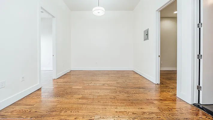 Rented by Nooklyn NYC LLC | media 4