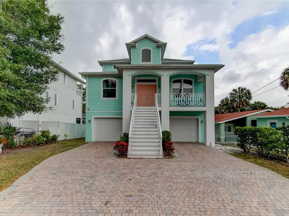 6121 Lafayette St, New Port Richey, FL 34652