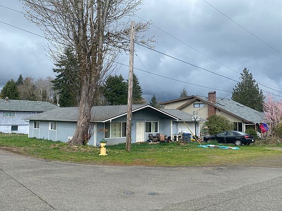 3rd image of 426 Grant Ave