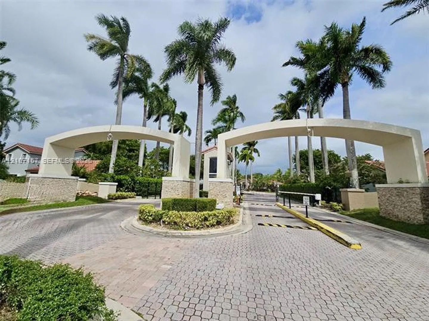 13820 SW 102nd Ter # 13820, Miami, FL 33186 — Photo 3