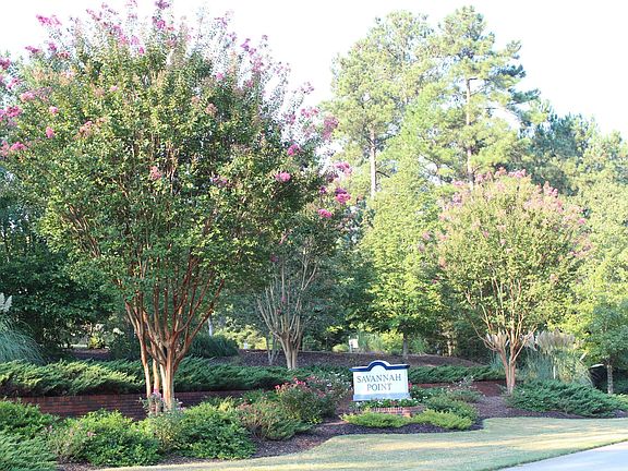 2nd image of L22 B1 Gerard Circle
