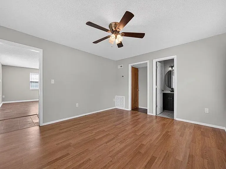5316 Fayetteville Rd — Photo 20