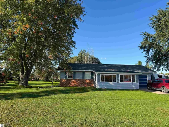 410 W Harrison St, Prescott, MI 48756