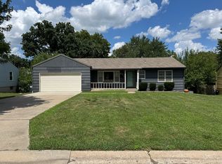 6715 Hadley Ln, Overland Park, KS 66204