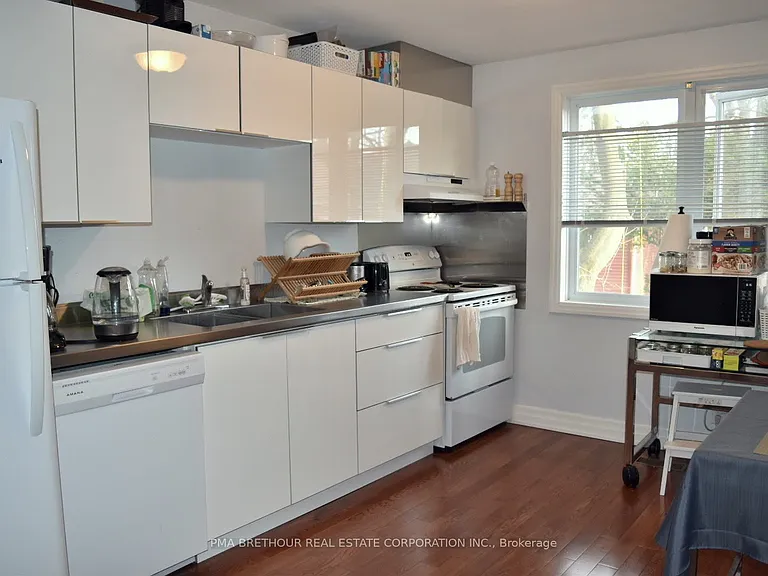 161 Henderson Ave — Photo 8