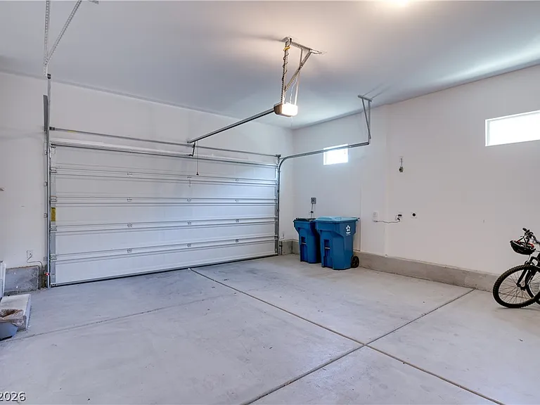 209 Coltrane Canyon Ave — Photo 22