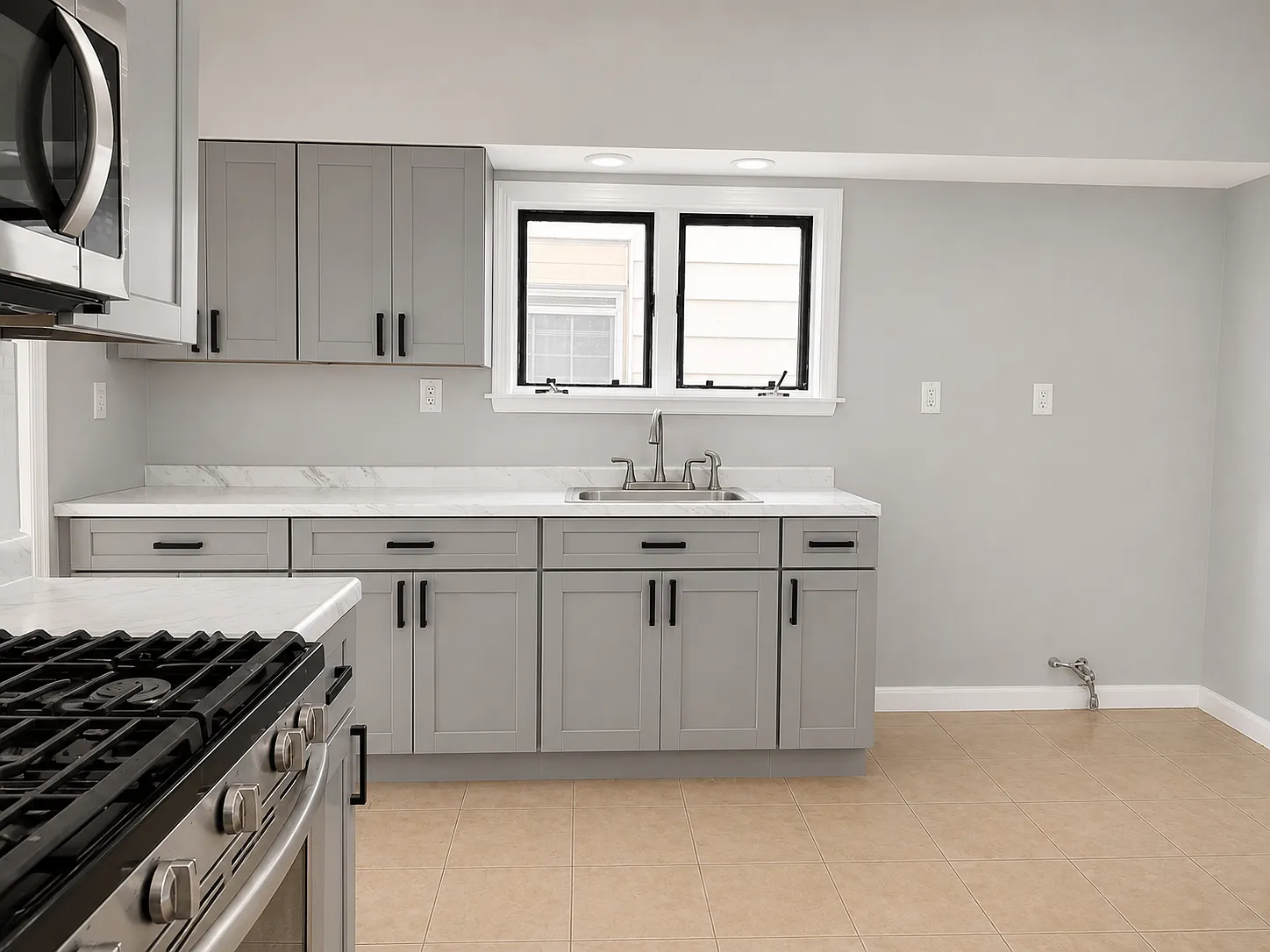3 bed, 2500 sqft, $2,500 — Photo 1