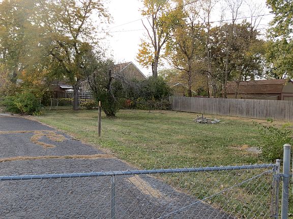 2nd image of 507 N Eureka Ave