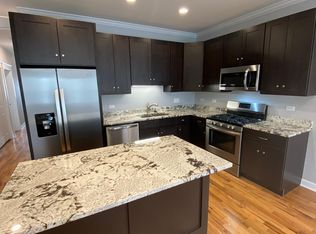 6653 S Woodlawn Ave, Chicago, IL 60637