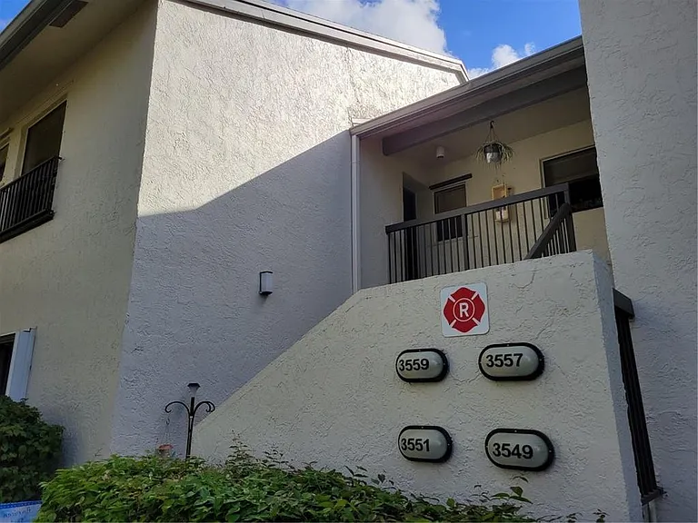 3559 Cocoplum Cir — Photo 4