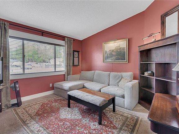 4th image of 13866 Belvin Ct