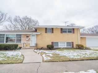 601 N Hamlin Ave, Park Ridge, IL 60068