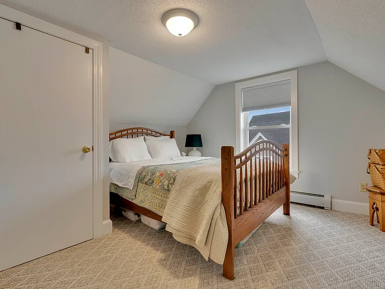 10 Dunn St #2 — Photo 10